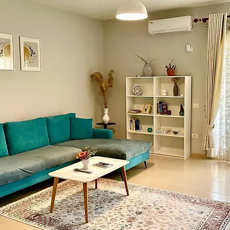 Apartment 2 - Center *